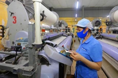 Thường trực Chính phủ yêu cầu các bộ, ngành, địa phương đẩy mạnh hoạt động sản xuất, kinh doanh, tháo gỡ khó khăn cho doanh nghiệp, tạo việc làm, sinh kế cho người dân. Ảnh: Trần Việt