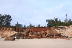 Công ty TNHH Xây dựng tổng hợp Thắng Lợi trúng 2 gói thầu xây lắp thuộc Dự án Khắc phục khẩn cấp sạt lở bờ biển phường Quảng Phúc, thị xã Ba Đồn, tỉnh Quảng Bình. Ảnh: NC st