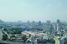 Trước những khó khăn mới phát sinh do đại dịch Covid-19 gây ray, HoREA đề nghị không nên siết hoạt động phát hành trái phiếu doanh nghiệp bất động sản. Ảnh: Ngô Ngãi