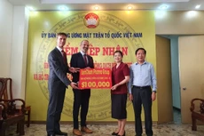 Các thành viên EuroCham Pharma Group đã ủng hộ số tiền tương đương 100.000 USD 
