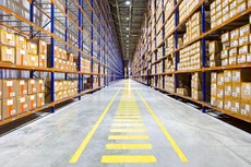 Ngành kho vận hiện còn phân tán với trên 95% số đơn vị cung cấp dịch vụ là doanh nghiệp nhỏ và vừa trong nước . Ảnh: Internet