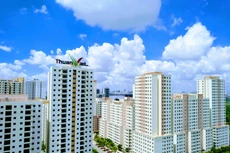 Thị trường TP.HCM rất thiếu nhà ở bình dân có giá dưới 2 tỷ đồng/căn, thiếu luôn cả nhà ở xã hội và nhà lưu trú công nhân. Ảnh: Ngô Bảo Tín