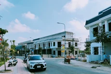 Dự báo thị trường bất động sản TP.HCM và vùng phụ cận trong quý IV có thể duy trì nguồn cung và sức cầu tương đương hoặc tăng nhẹ so với quý III. Ảnh: Bảo Tín