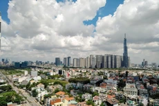 Khách nếu mua để đầu tư, mà nguồn vốn tự có ít, phải sử dụng đòn bẫy tài chính nhiều, thì nên cân nhắc, vì trong ngắn hạn, thị trường không phù hợp để lướt vì thanh khoản thấp. Ảnh: Bảo Tín