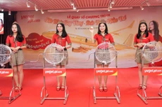 Bay Vietjet, nhận máy bay 1 kg vàng
