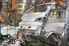 Ngành CN ô tô của Việt Nam đang đối diện với nhiều khó khăn, thách thức như tỷ lệ nội địa hóa còn thấp chưa đạt như mong muốn, mục tiêu đã đề ra. Ảnh: Tường Lâm