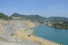 Dự án Khu văn hoá tâm linh Đà Sơn đang thi công hạng mục đường giao thông quanh hồ 