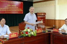Bộ trưởng Bộ Công an Tô Lâm (người đứng) công bố quyết định kiểm tra tại Ban Thường vụ Tỉnh ủy Bình Định