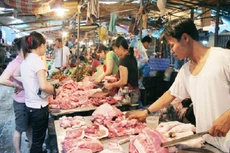 Đà Nẵng mời thầu bán thịt heo bình ổn giá Tết. Ảnh Internet