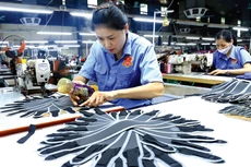 Chính phủ cần có cơ chế, chính sách tạo điều kiện thuận lợi cho doanh nghiệp tiếp cận các cơ hội, nguồn lực phát triển kinh doanh, từ đó khơi thông nguồn lực xã hội. Ảnh: Tuấn Anh