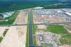 Phương thức đấu thầu dự án đầu tư có sử dụng đất là giải pháp tối ưu để nhà đầu tư tiếp cận đất đai thực hiện các dự án khu đô thị, dự án nhà ở thương mại quy mô lớn. Ảnh: Lê Tiên