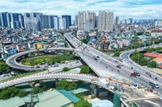 Hoàn thiện mạng lưới giao thông Đồng bằng sông Hồng theo hướng hiện đại, thông minh, ứng dụng công nghệ số để kết nối nội vùng, liên vùng và quốc tế. Ảnh: Tiên Giang