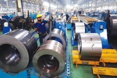 Năm 2017, vốn của khu vực tư nhân chiếm 40,5% trong tổng nguồn vốn của xã hội, trong khi khu vực kinh tế nhà nước chiếm 35,7%. Ảnh: Lê Tiên