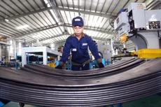 Theo lộ trình quy định tại Đề án, từ năm 2018, chính thức công bố Bộ chỉ tiêu đánh giá mức độ phát triển DN của cả nước và từng địa phương. Ảnh: Nhã Chi