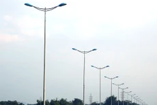 Nhà thầu Tân Phước Thành từng trúng nhiều gói thầu xây lắp, thi công đường và hệ thống chiếu sáng tại tỉnh Vĩnh Long. Ảnh: Phú An