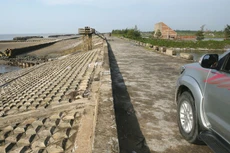 Dự án Đầu tư xây dựng tuyến đường bộ ven biển tỉnh Thái Bình có tổng chiều dài 35,5 km, dự kiến hoàn thành vào năm 2021. Ảnh: Nhã Chi