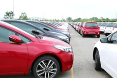 Thuế nhập khẩu của nhiều mặt hàng có kim ngạch nhập khẩu cao như ô tô, phụ tùng ô tô giảm mạnh theo cam kết tại các FTA. Ảnh: Tiên Giang