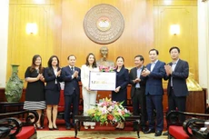 TH tặng 1,24 triệu ly sữa tươi cho các khu cách ly Covid-19 tại VN và Trung Quốc