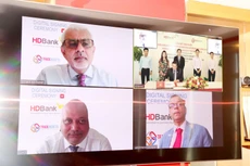 Lễ ký kết được tổ chức trực tuyến ở ba đầu cầu TP. Hồ Chí Minh, Singapore và Dubai.