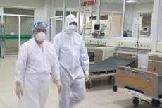 Dịch COVID-19 (Sáng 24/5): Thêm 1 ca mắc trên chuyến bay từ Nga trở về, Việt Nam có 325 ca