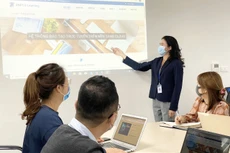 Chuyên gia VNPT giới thiệu giải pháp VNPT E-Learning cho giáo viên