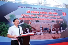 Ông Bùi Tuấn Anh - Chủ tịch UBND quận Cầu Giấy phát biểu tại buổi lễ