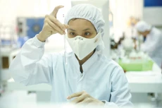 Ưu tiên bố trí nguồn lực cho phát triển khoa học - công nghệ, đổi mới sáng tạo và chuyển đổi số là một trong những nội dung mới tại Dự thảo Luật Ngân sách nhà nước (sửa đổi). Ảnh: Lê Tiên