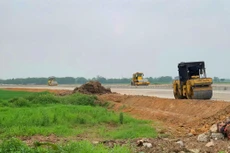 Trong số 326 dự án đầu tư công có tỷ lệ giải ngân dưới 30% kế hoạch năm, có 5 dự án quan trọng quốc gia, dự án trọng điểm ngành giao thông vận tải. Ảnh: Lê Tiên