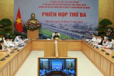 Phó Thủ tướng Trần Hồng Hà đề nghị Hà Nội, TP.HCM đề xuất cụ thể những nhóm cơ chế, chính sách cần thiết để phát triển đường sắt đô thị. Ảnh: Minh Khôi