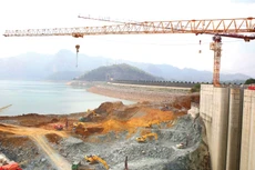 Nhân công, máy móc được huy động đầy đủ, phấn đấu phát điện 2 tổ máy của Dự án Nhà máy Thủy điện Hòa Bình mở rộng trong năm 2025. Ảnh: Tuấn Việt