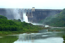 Bộ Kế hoạch và Đầu tư đề nghị rà soát các công trình thủy lợi xung yếu, bị hư hại, nguy cơ cao để xây dựng phương án bố trí vốn ngân sách nhà nước đầu tư, nâng cấp. Ảnh: Lê Tiên