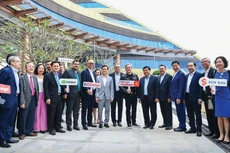 Chủ tịch NVIDIA chia sẻ, một trong những lý do Tập đoàn lựa chọn Việt Nam làm “quê hương thứ hai” là đội ngũ nhân sự công nghệ của Việt Nam rất tốt. Ảnh: Minh Chiến