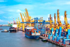Tính đến hết ngày 14/12/2024, cán cân thương mại hàng hóa của Việt Nam thặng dư 23,42 tỷ USD. Ảnh: Lê Tiên