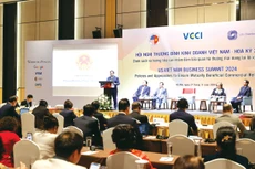 Thủ tướng Phạm Minh Chính kêu gọi doanh nghiệp, nhà đầu tư Hoa Kỳ quan tâm đầu tư vào các dự án hạ tầng quy mô lớn của Việt Nam. Ảnh: Quý Bắc