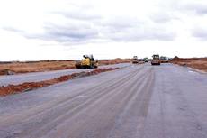 Gói thầu Xây dựng đường cao tốc có dự toán hơn 880 tỷ đồng, thuộc Dự án Xây dựng đường cao tốc TP.HCM - Thủ Dầu Một - Chơn Thành đoạn qua tỉnh Bình Phước. Ảnh minh hoạ: Song Lê