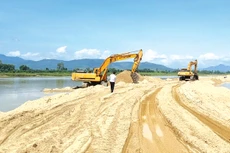 Một số mỏ khai thác cát tại Quảng Nam tạm dừng hoạt động hoặc bán ra với số lượng “nhỏ giọt”. Ảnh: Minh Hạnh