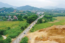 Đường Hòa Lạc - Hòa Bình sẽ được đầu tư mở rộng thành đường cao tốc 6 làn xe, tốc độ thiết kế 100 km/h. Ảnh minh họa: Tiên Giang