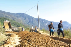 Giải ngân vốn sự nghiệp từ ngân sách trung ương thực hiện các chương trình mục tiêu quốc gia mới đạt 1,5% tổng dự toán thực hiện trong năm. Ảnh: Lê Tiên