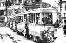 Cuốn cẩm nang leng keng bạc màu