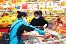 Tại Công điện số 02/CĐ-TTg, Thủ tướng yêu cầu tăng cường giải pháp kết nối cung cầu, đẩy mạnh sản xuất kinh doanh đáp ứng nhu cầu tiêu dùng trong nước. Ảnh: Nhã Chi