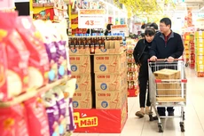 Phó Thủ tướng Hồ Đức Phớc yêu cầu các bộ, ngành liên quan theo dõi sát diễn biến thị trường để sẵn sàng các giải pháp bảo đảm cung cầu hàng hóa thiết yếu. Ảnh: Nhã Chi