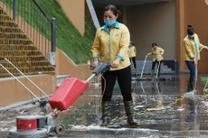 Gói thầu Dịch vụ bảo vệ - vệ sinh