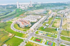 Khu biệt thự compound “triệu đô” Regal Victoria - một trong những dự án nổi bật tại Nam Đà Nẵng được quy hoạch ấn tượng và hài hòa với thiên nhiên xanh mát. 