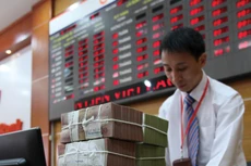 Lãi suất huy động nhiều khả năng sẽ tiếp tục nhích lên trong thời gian tới khi cầu tín dụng vẫn tăng.