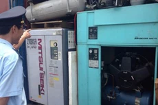 Một lô hàng điện tử nhập lậu bị cơ quan chức năng bắt giữ trước khi thông qTP. HCM ép hơn 200 doanh nghiệp 'cống nạp' để thông quanuan.