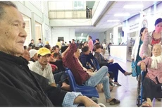 Viện phí đồng loạt tăng giá: Bệnh nhân lo lắng, bác sĩ trăn trở