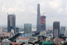 Theo khảo sát đầu năm 2016, mặt bằng khu vực trung tâm đắt gấp đôi khu Nam TP HCM. Ảnh: Vũ Lê