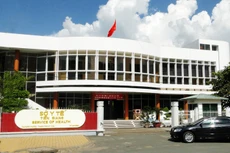 Sở Y tế Tiền Giang tự chọn đơn giá kế hoạch bổ sung cao hơn giá bỏ thầu lần đầu. Ảnh: LTT