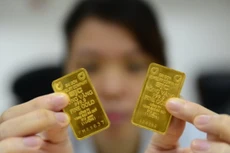 Chỉ trong vòng hai tuần qua, Công ty vàng SJC đã hai lần ngưng mua vàng móp méo và vàng một ký tự chữ - Ảnh: Q.Định