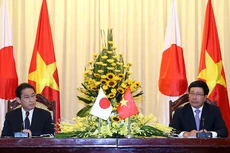 Phó Thủ tướng, Bộ trưởng Ngoại giao Phạm Bình Minh và Bộ trưởng Ngoại giao Nhật Bản Fumio Kishida tại cuộc họp báo sau phiên họp. Ảnh: VGP/Hải Minh